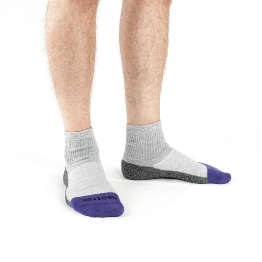 Truer-Fit™ Qtr Crew Socks: Standard Length Pair - NeoTrek Footwear